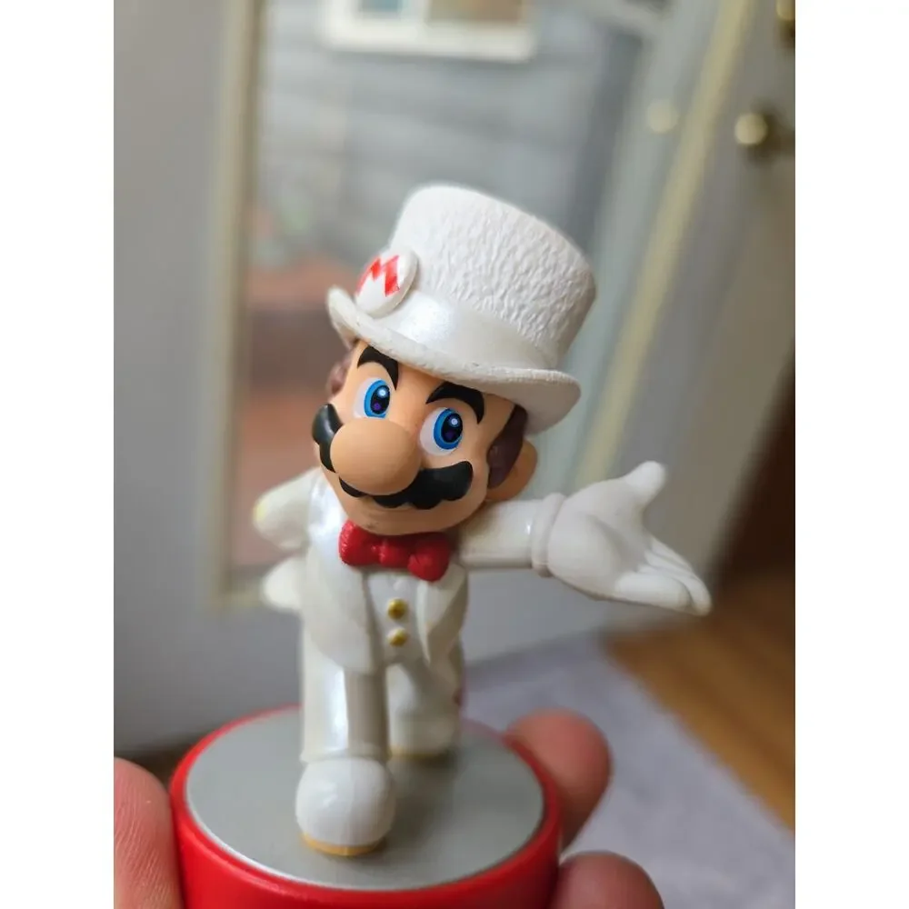 Nintendo Mario Super Mario Odyssey Series Wedding Outfit amiibo Figure Switch
